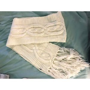 Knitted white scarf